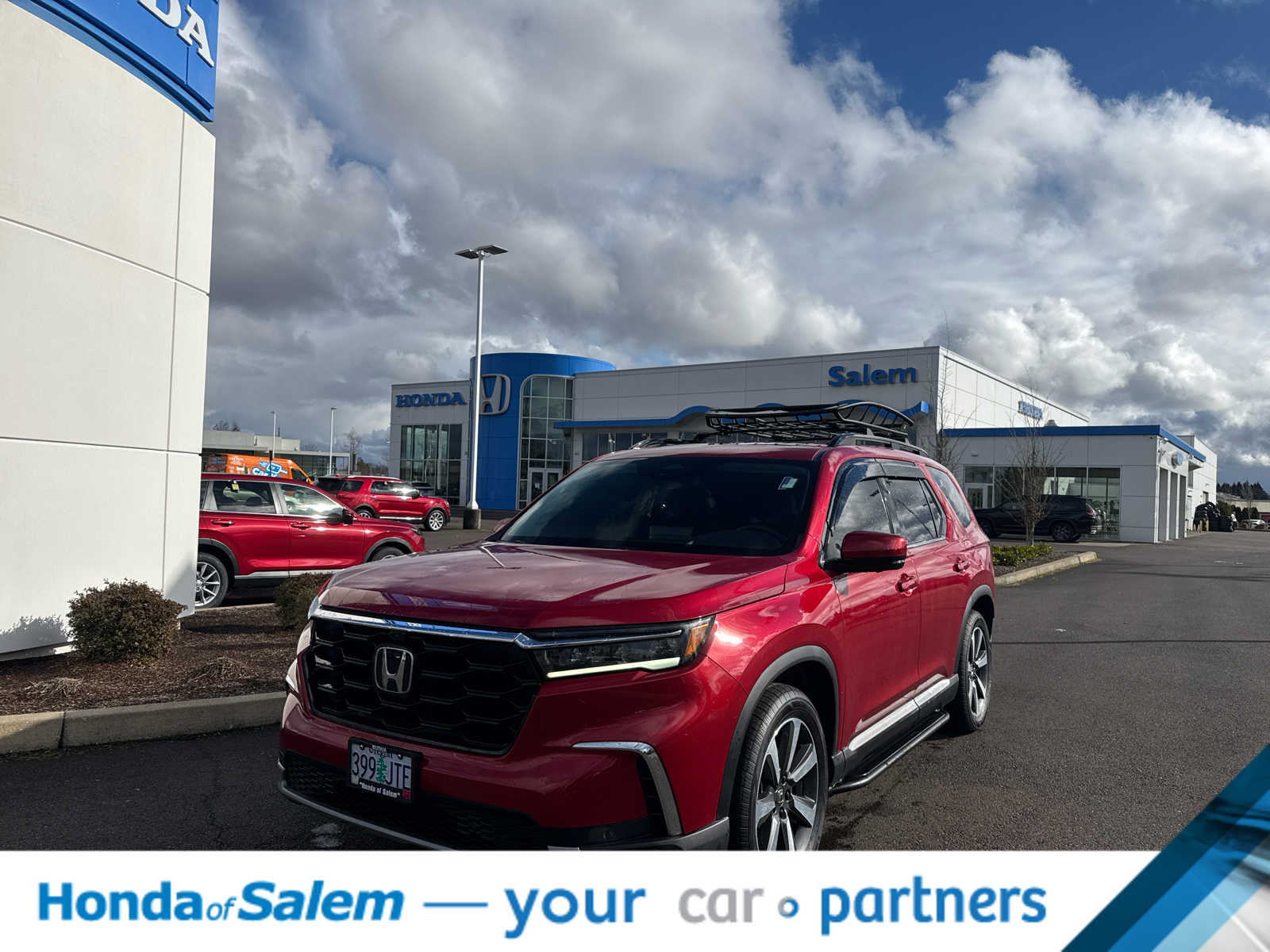 Thumbnail: 2023 Honda Pilot - 1