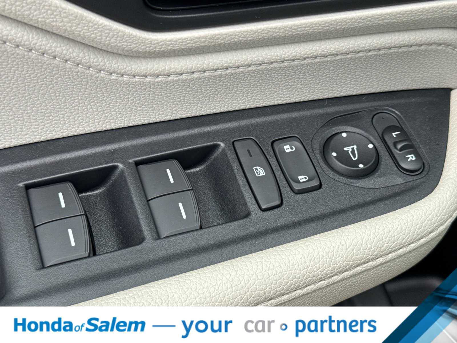 Thumbnail: 2026 Honda Odyssey - 13