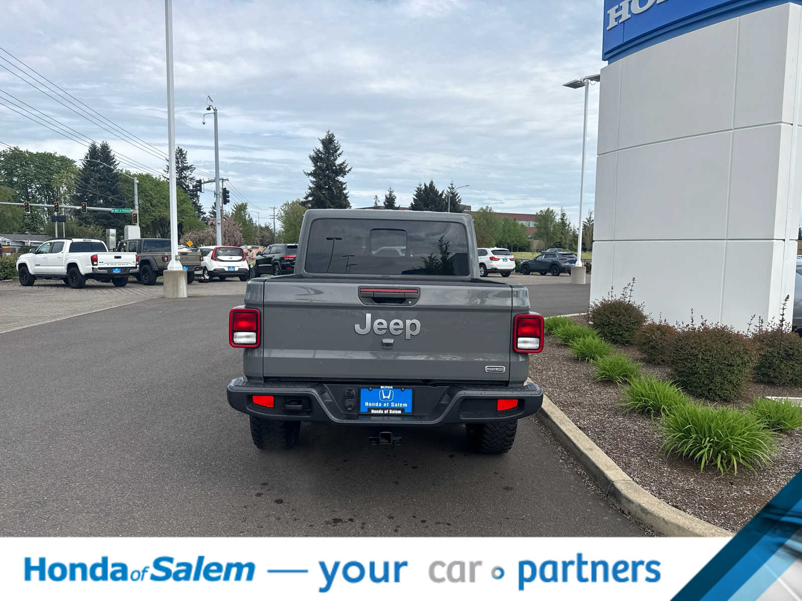 Thumbnail: 2021 Jeep Gladiator - 5