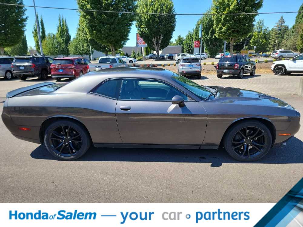 Thumbnail: 2016 Dodge Challenger - 23
