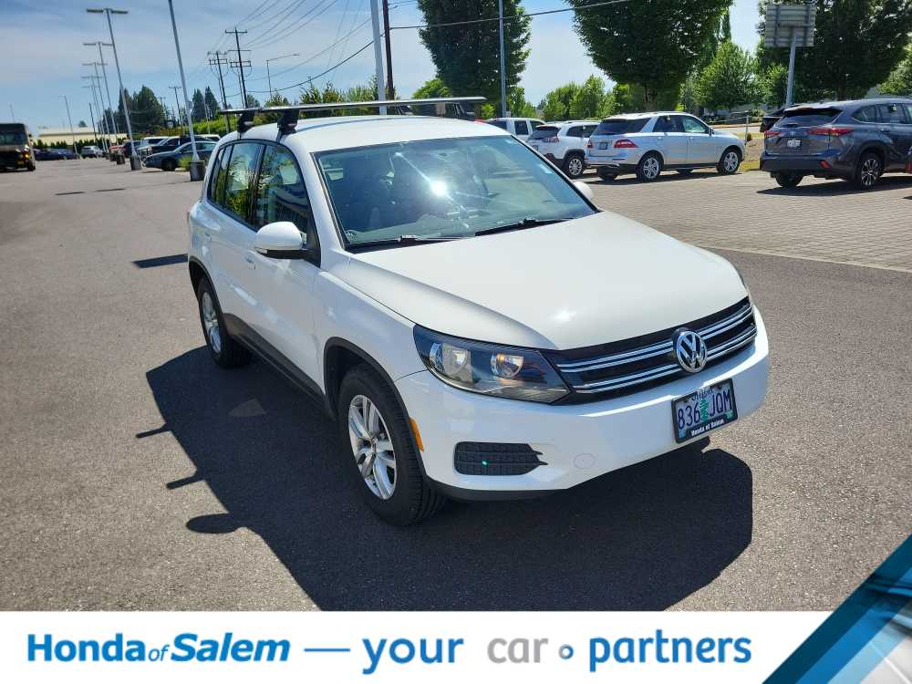 2013 Volkswagen Tiguan S 24