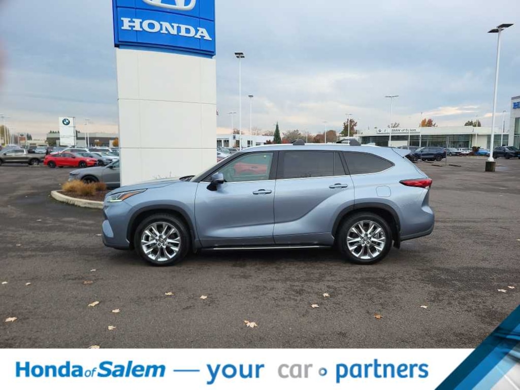 Used 2020 Toyota Highlander Limited SUV