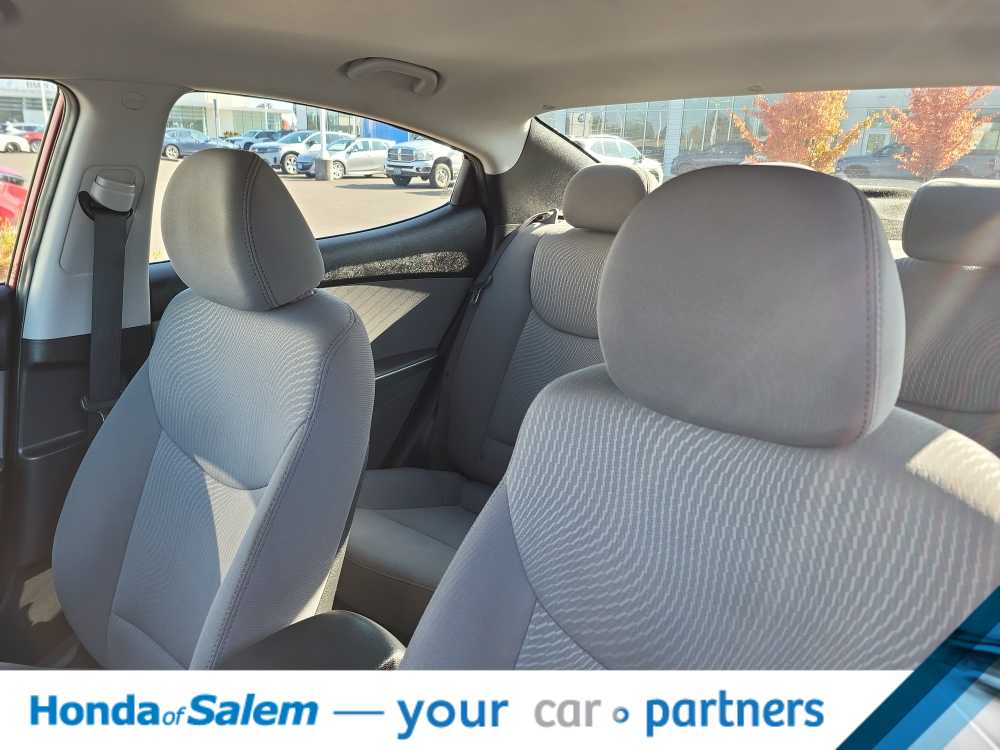 Thumbnail: 2015 Hyundai Elantra - 11