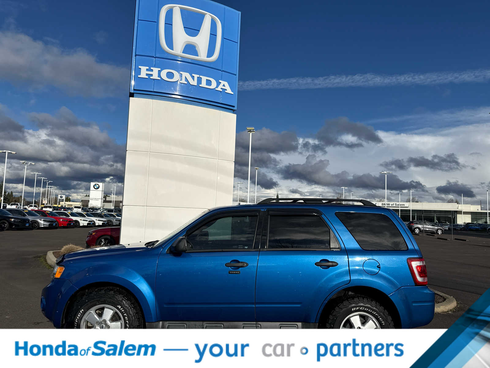 Thumbnail: 2012 Ford Escape - 3