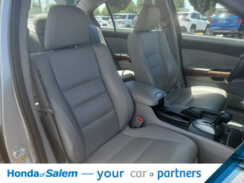 Thumbnail: 2011 Honda Accord - 14