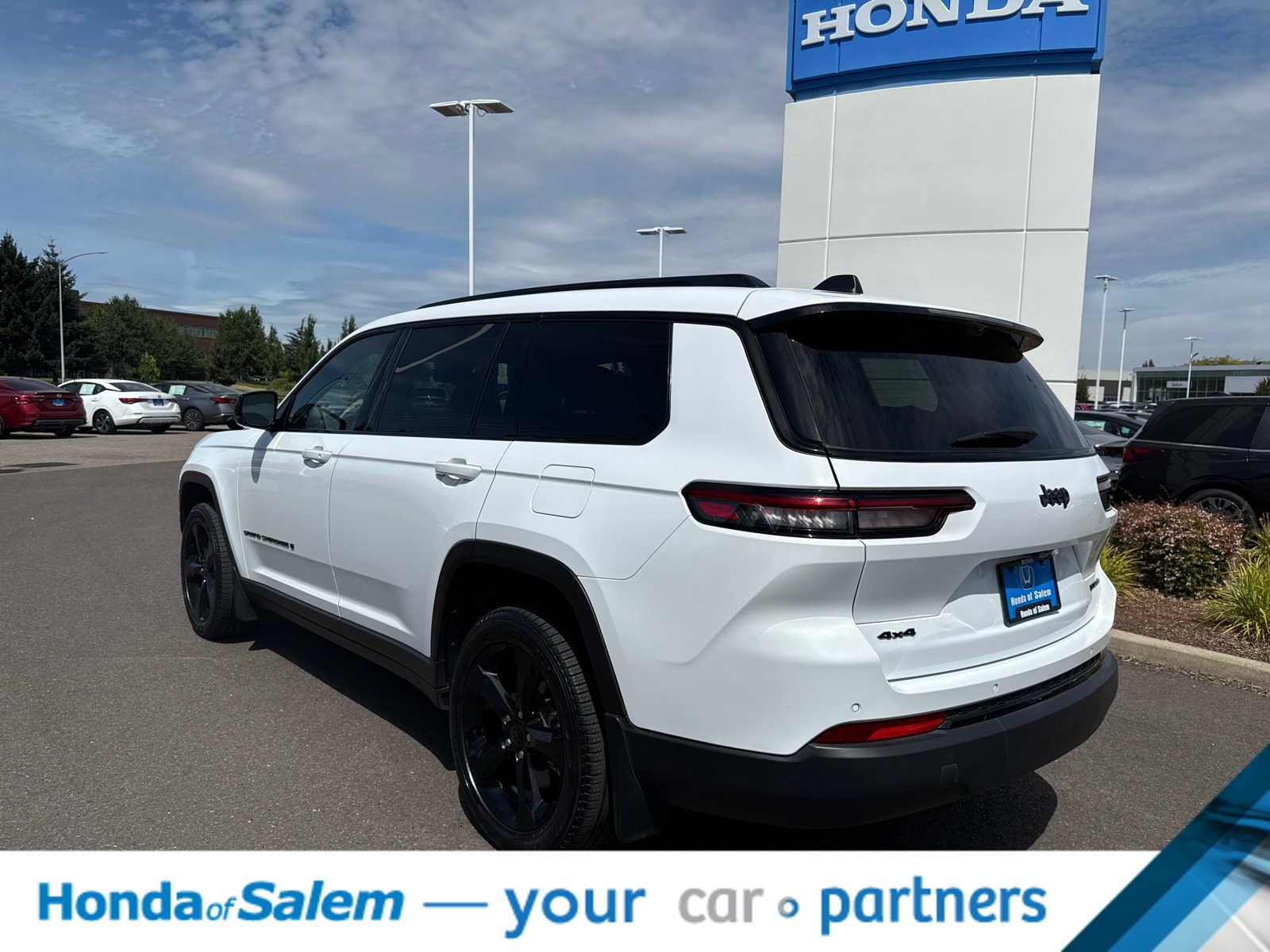 Thumbnail: 2024 Jeep Grand Cherokee L - 4