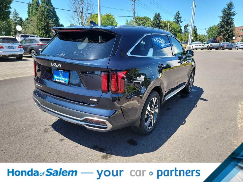 Thumbnail: 2023 Kia Sorento - 22