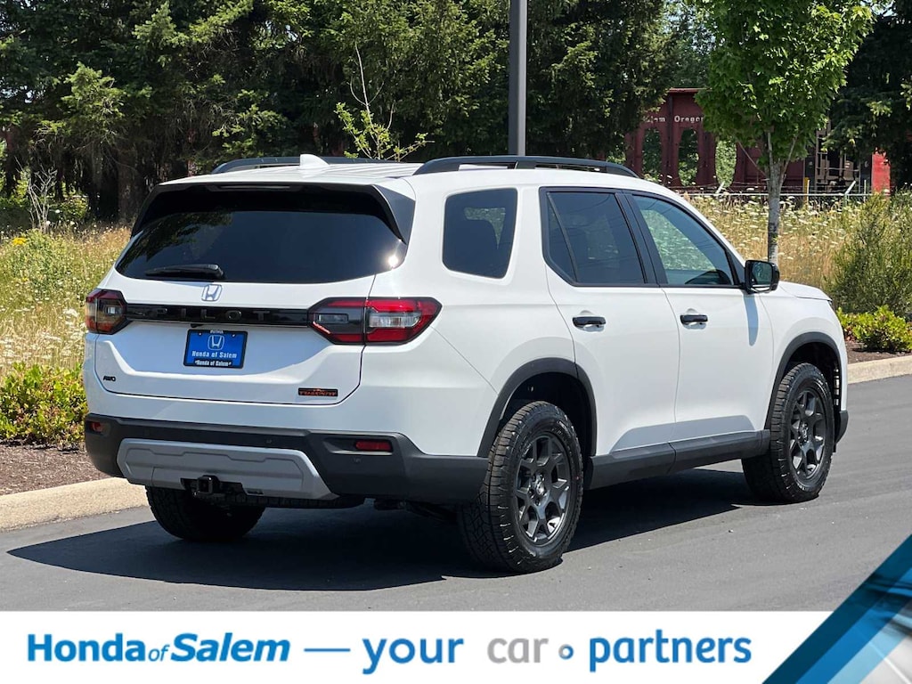 New 2025 Honda Pilot TrailSport SUV
