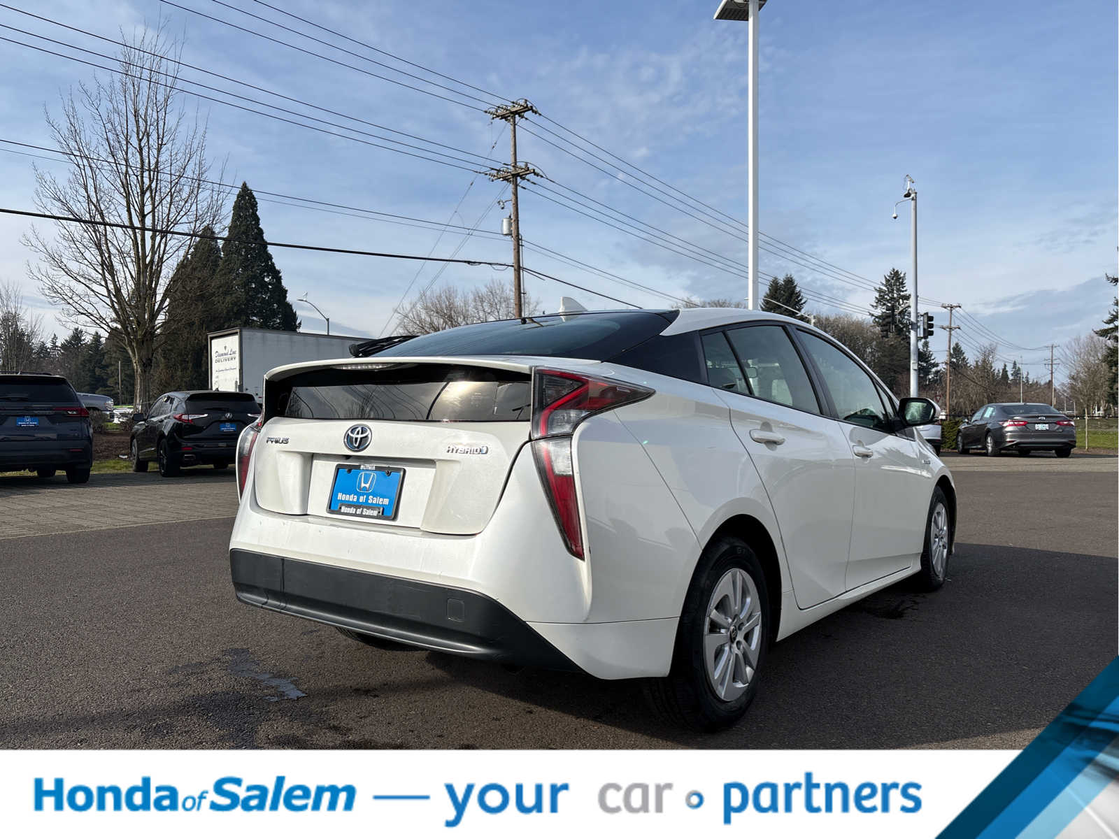 Thumbnail: 2016 Toyota Prius - 6