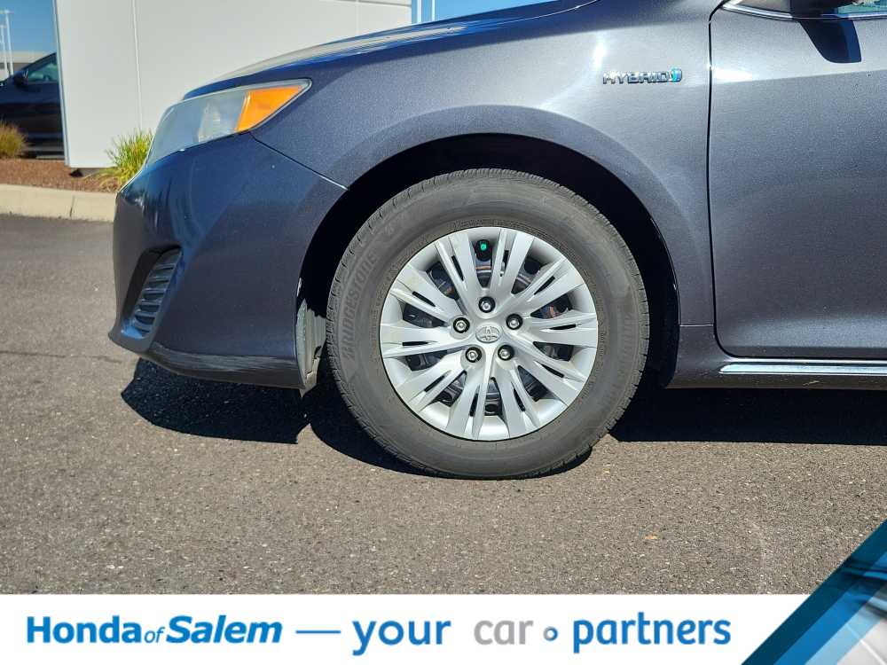 Thumbnail: 2012 Toyota Camry - 8