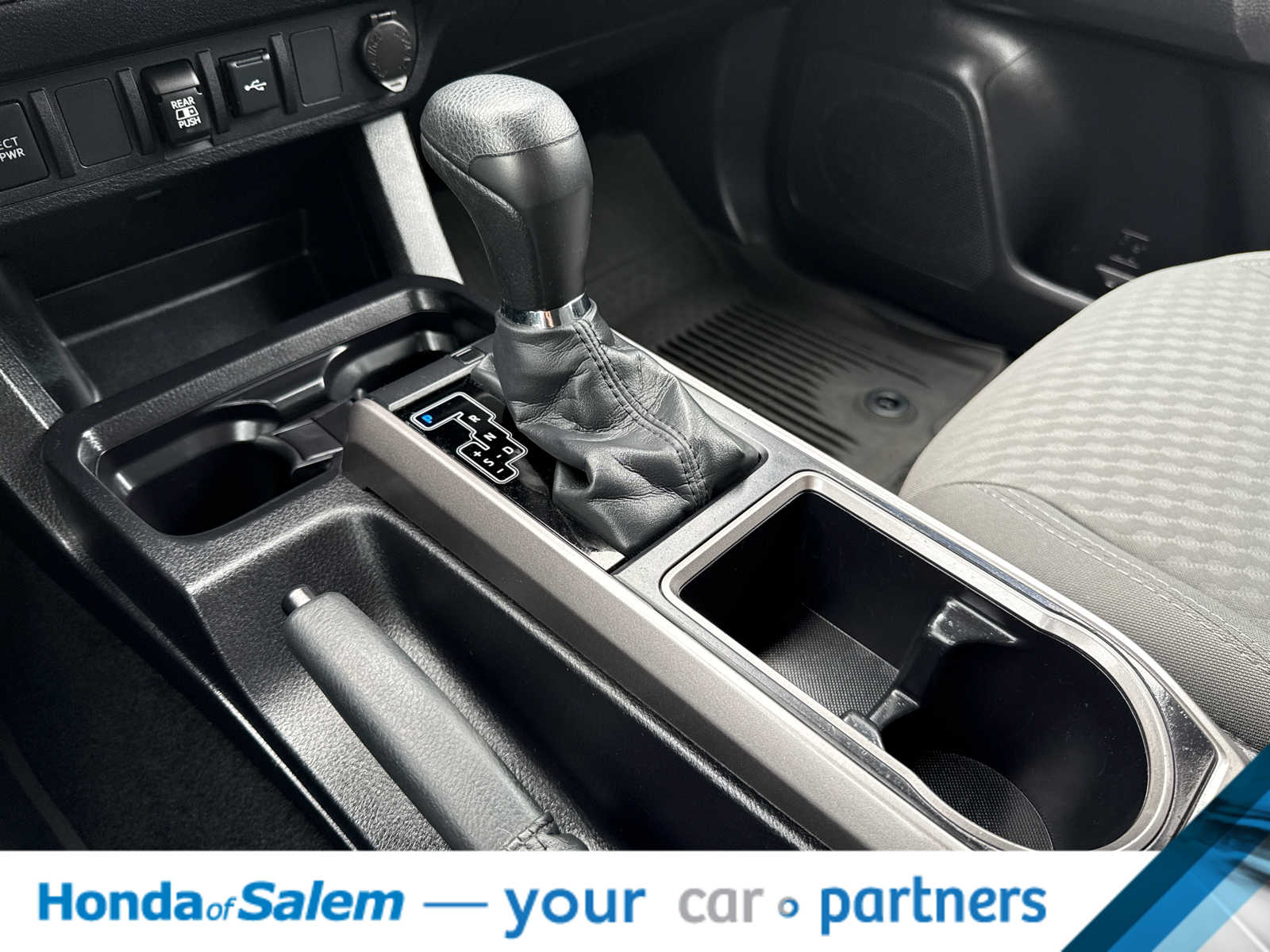 Thumbnail: 2021 Toyota Tacoma - 17