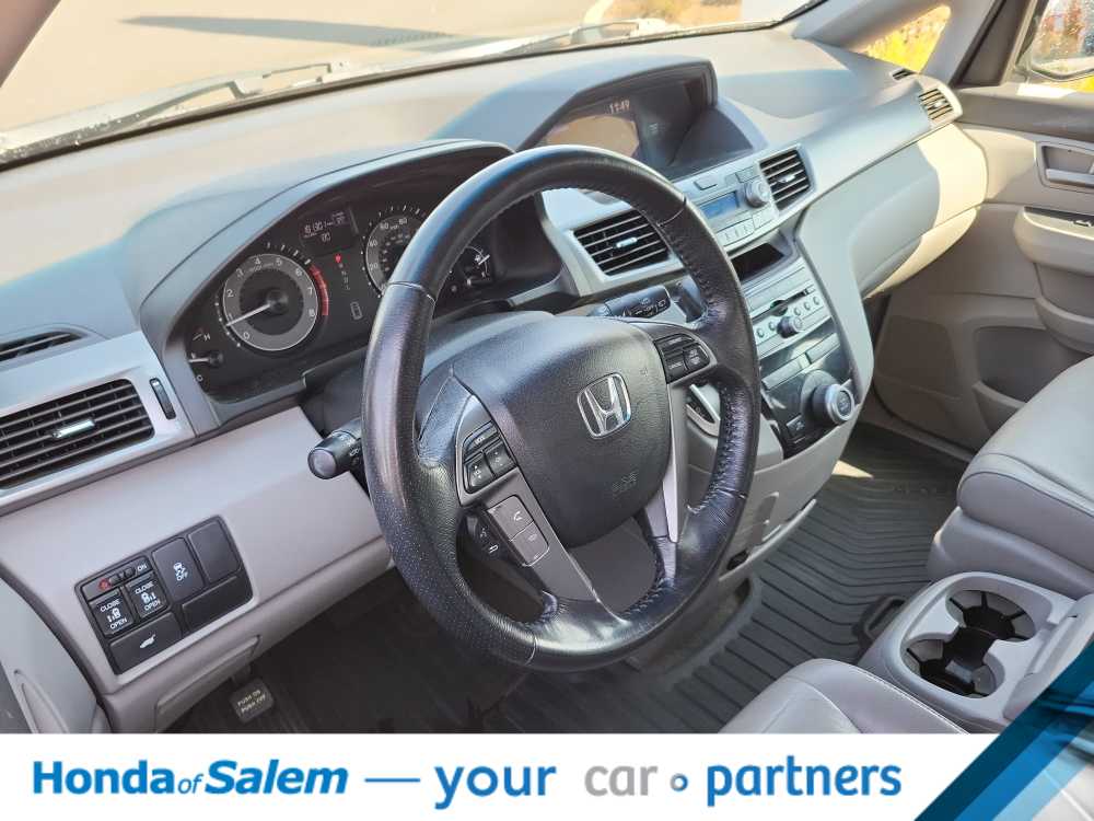 Thumbnail: 2012 Honda Odyssey - 2