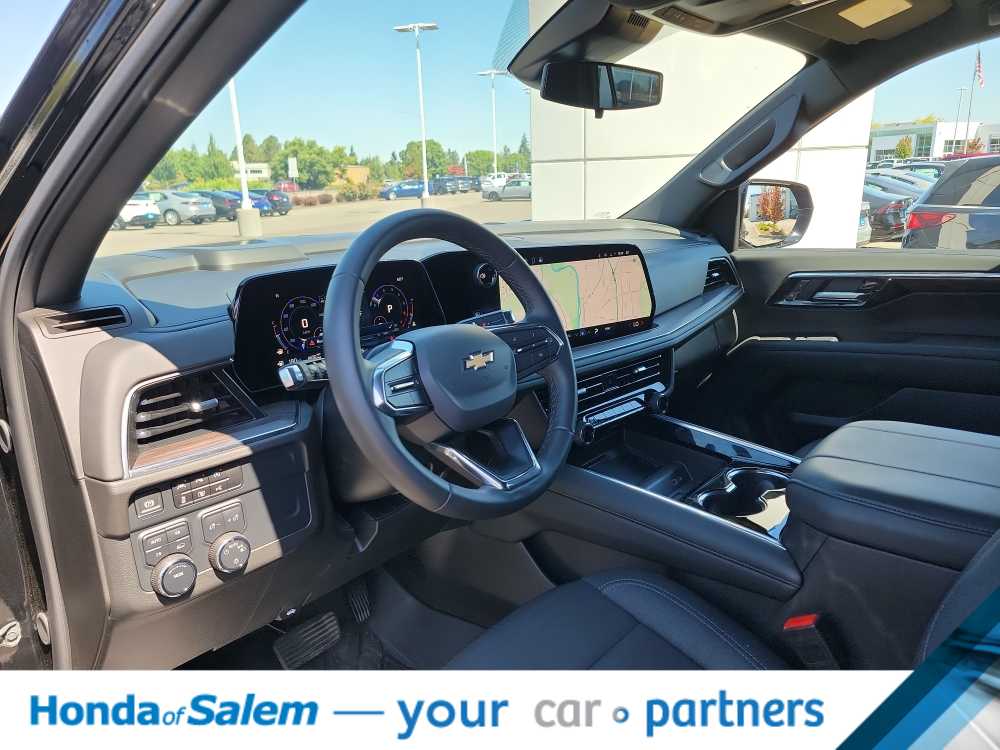 Thumbnail: 2025 Chevrolet Tahoe - 2