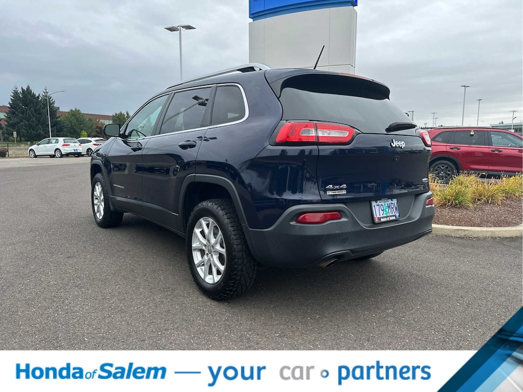 Used 2015 Jeep Cherokee Latitude 4x4 SUV