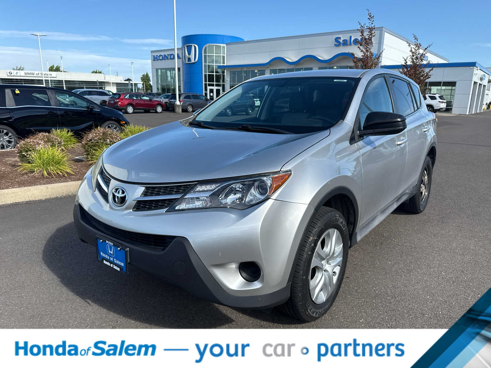 Thumbnail: 2015 Toyota RAV4 - 1