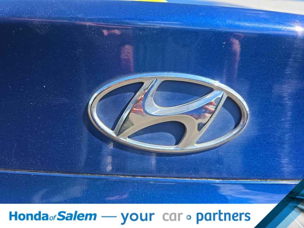 Thumbnail: 2017 Hyundai Accent - 19