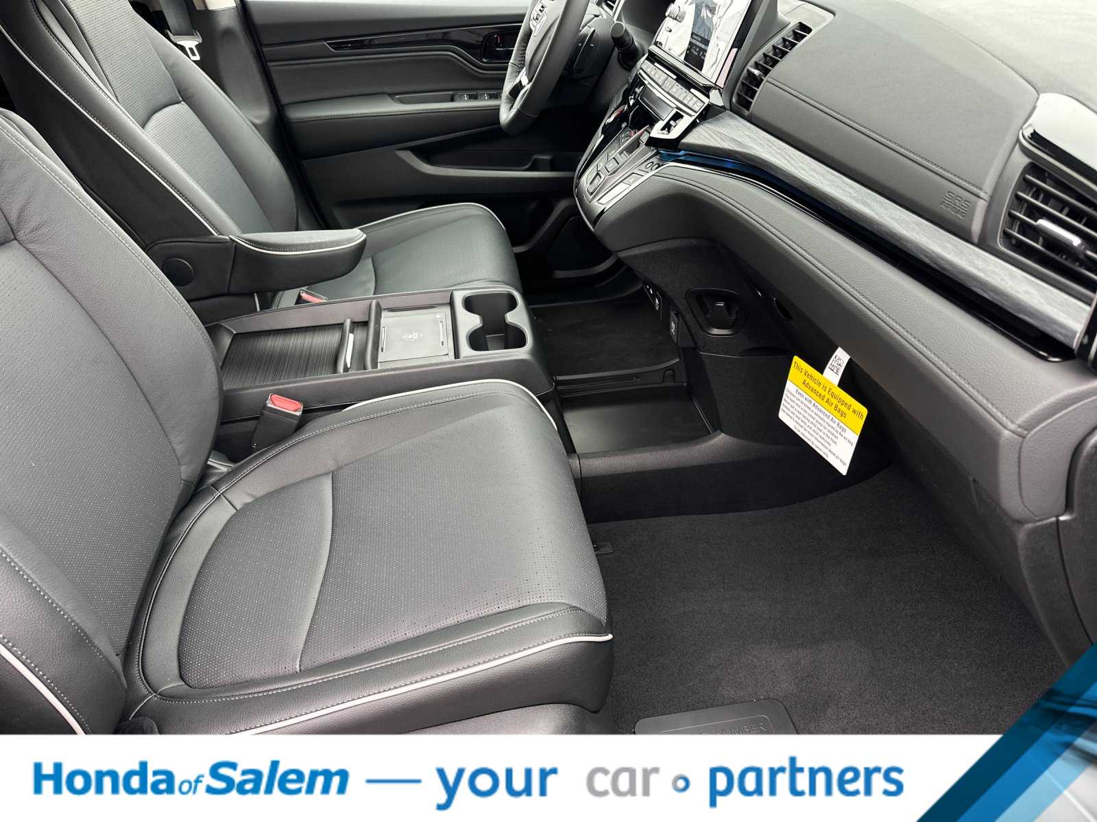 Thumbnail: 2026 Honda Odyssey - 17