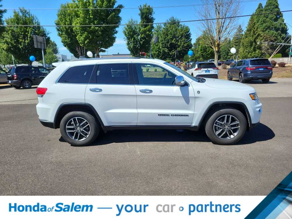 Thumbnail: 2018 Jeep Grand Cherokee - 23