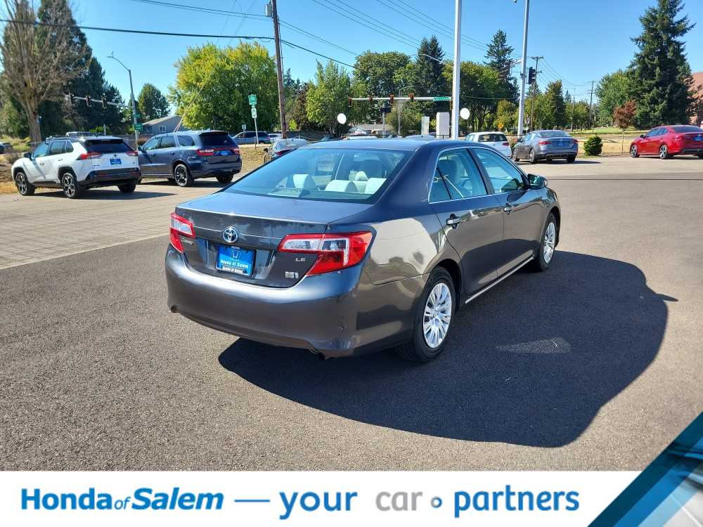 Thumbnail: 2012 Toyota Camry - 22