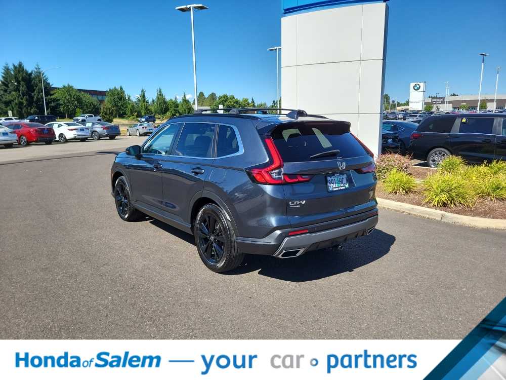 2023 Honda CR-V Hybrid Sport Touring photo 4