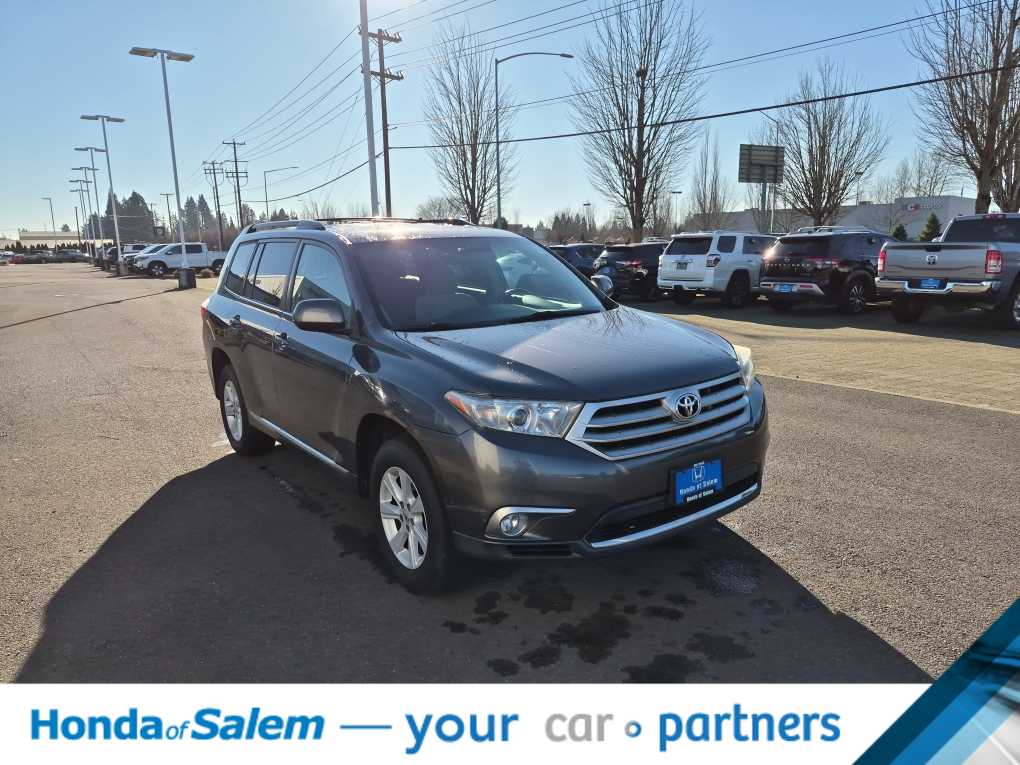 Thumbnail: 2012 Toyota Highlander - 24