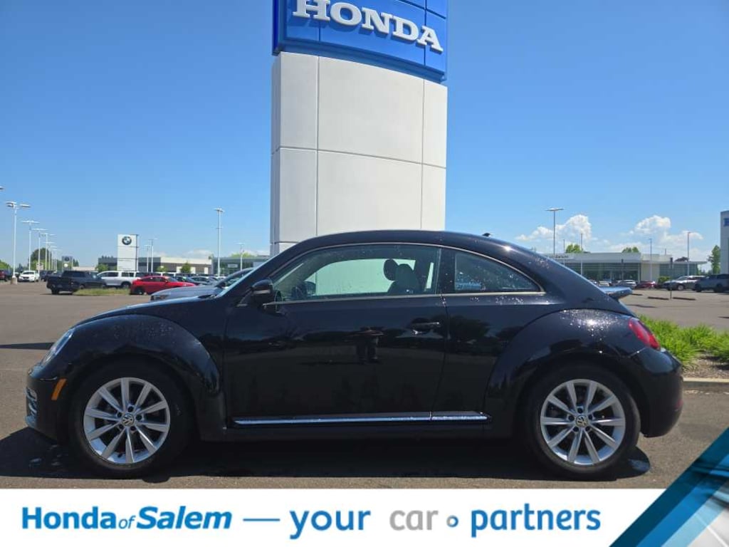 Used 2017 Volkswagen Beetle 1.8T SEL Hatchback