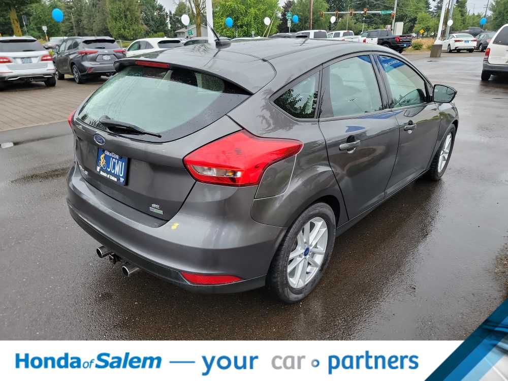 Thumbnail: 2015 Ford Focus - 22