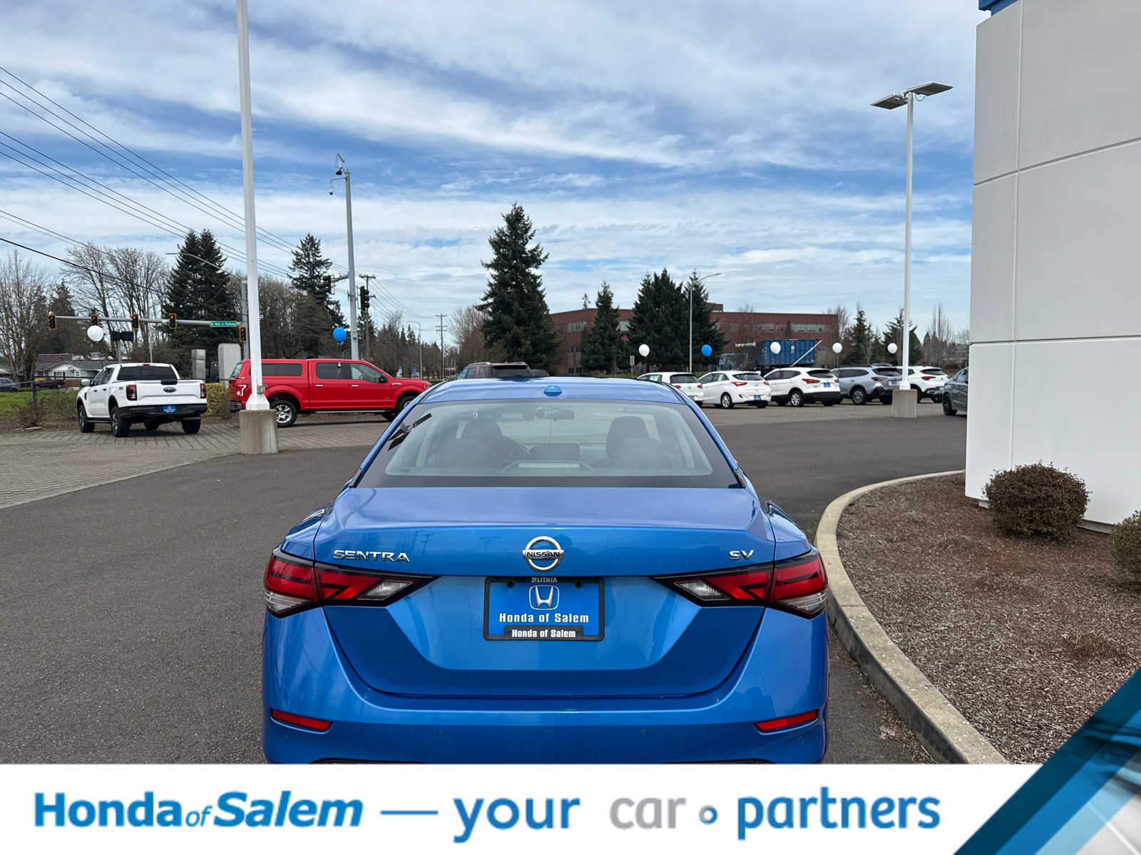 Thumbnail: 2023 Nissan Sentra - 3