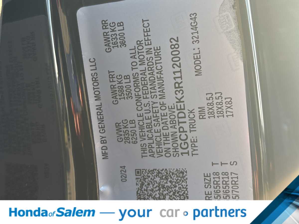 Thumbnail: 2024 Chevrolet Colorado - 22