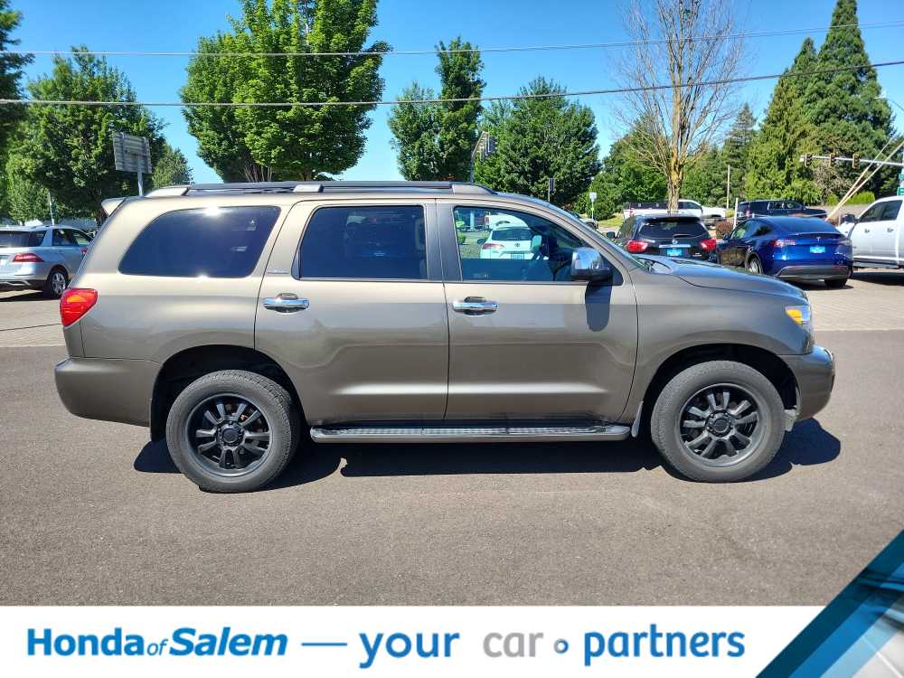 Thumbnail: 2017 Toyota Sequoia - 23