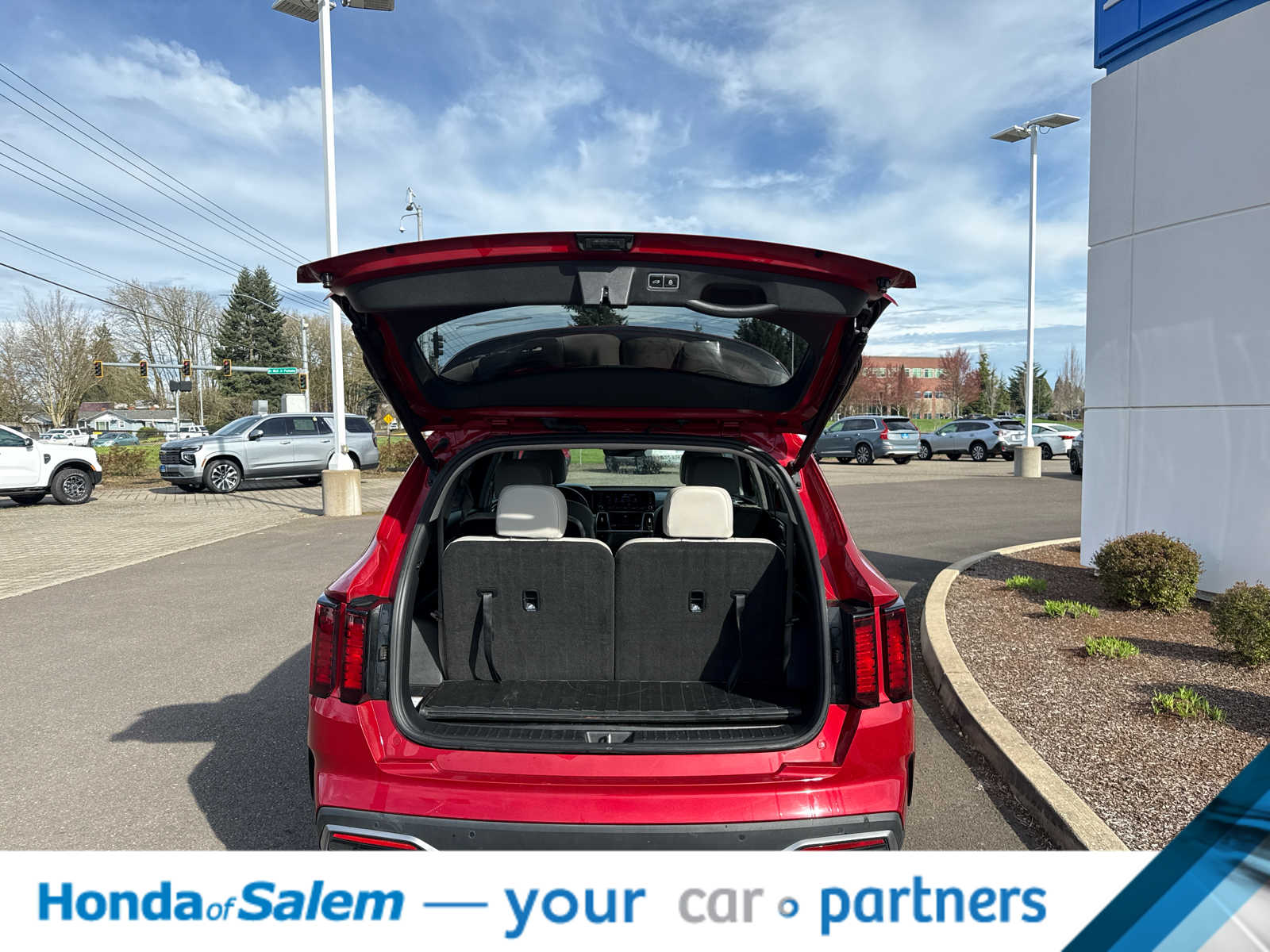 Thumbnail: 2023 Kia Sorento - 19