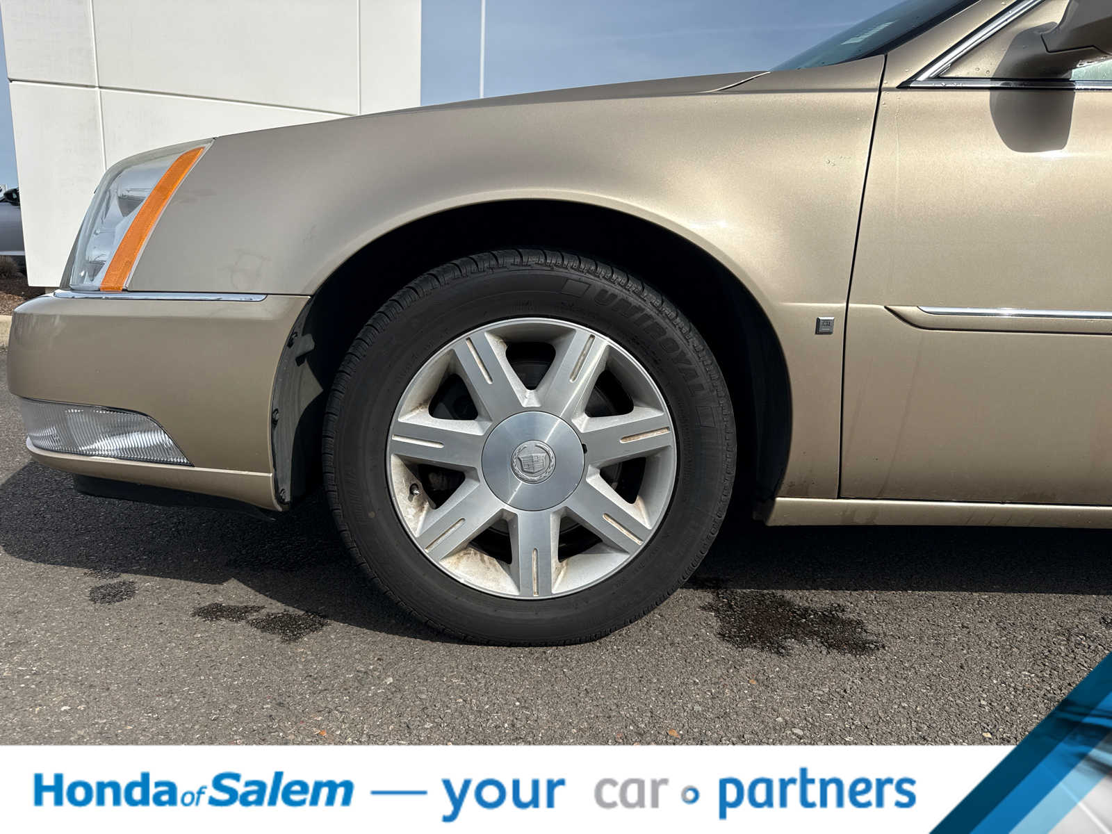 Thumbnail: 2006 Cadillac DTS - 8