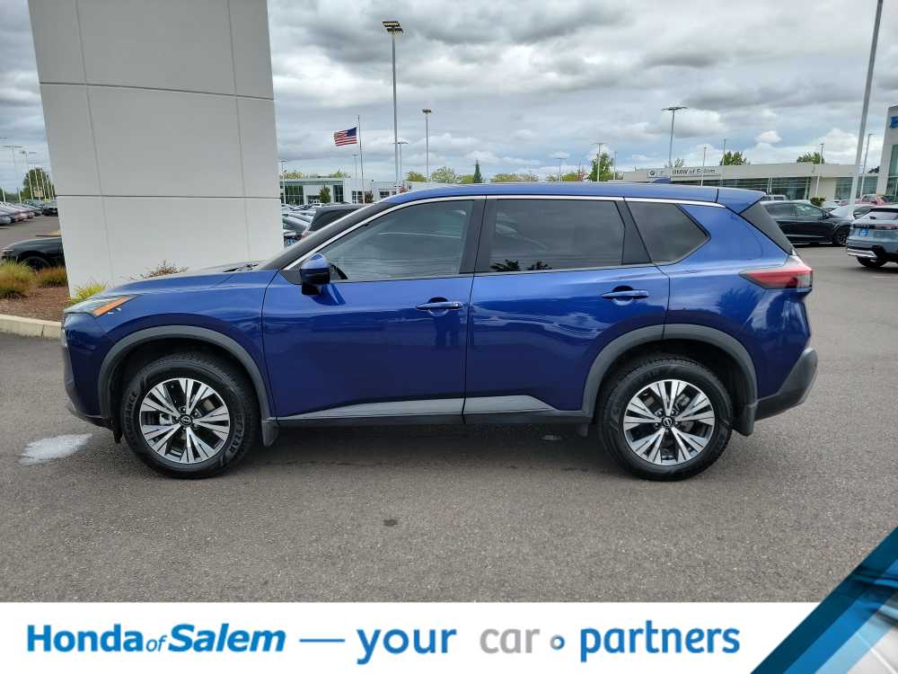 Thumbnail: 2022 Nissan Rogue - 3