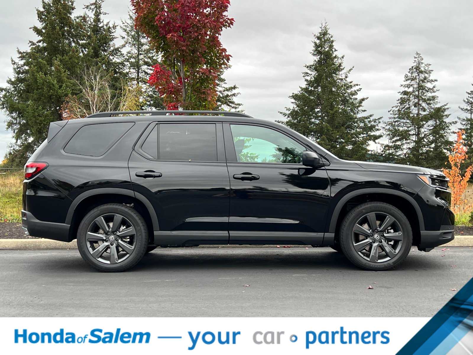 Thumbnail: 2025 Honda Pilot - 8