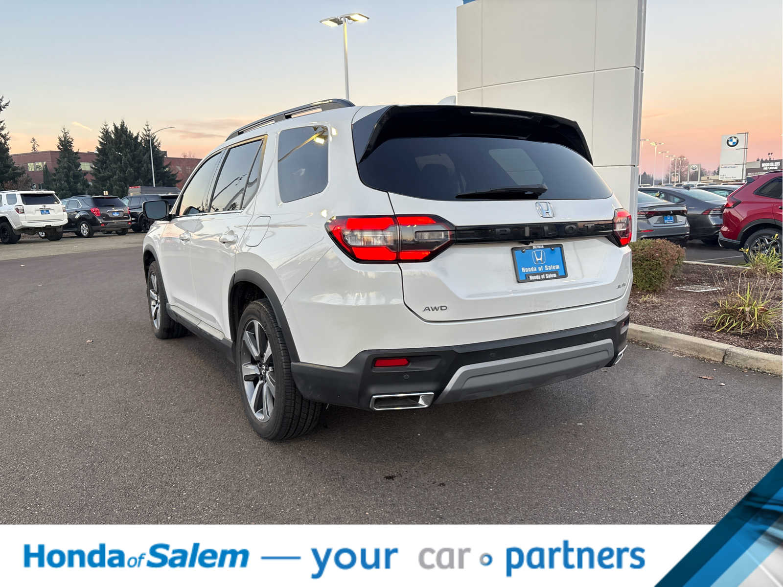 Thumbnail: 2024 Honda Pilot - 4