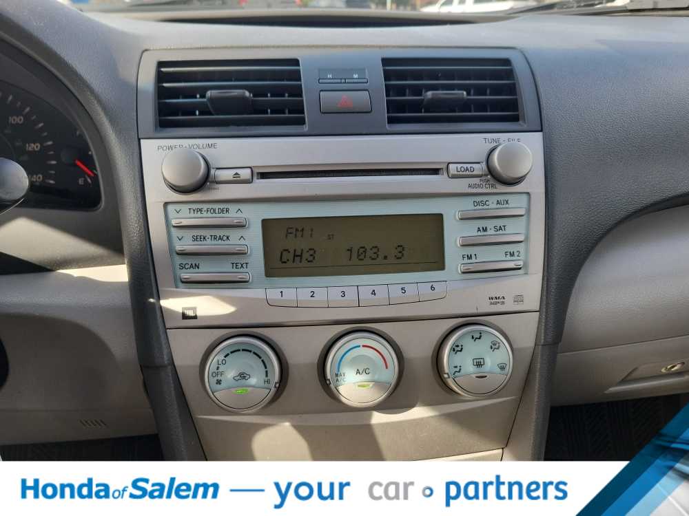 2008 Toyota Camry LE 16