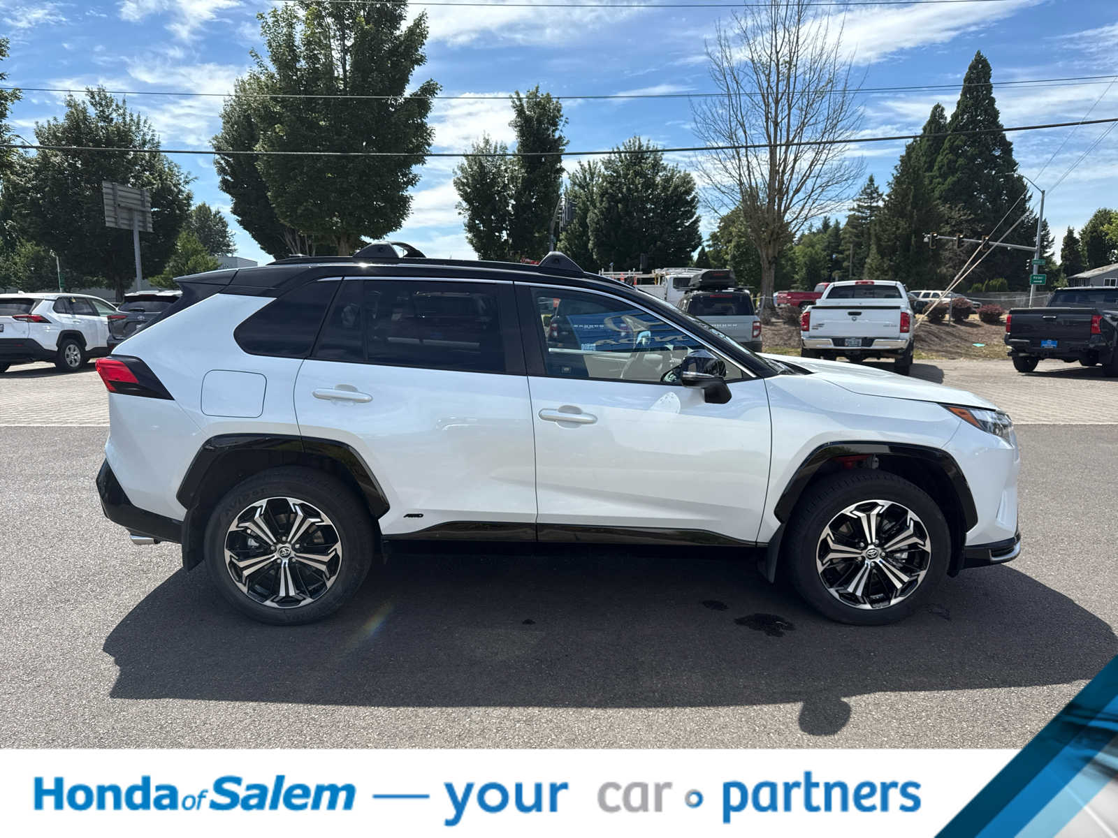 Thumbnail: 2025 Toyota RAV4 - 7