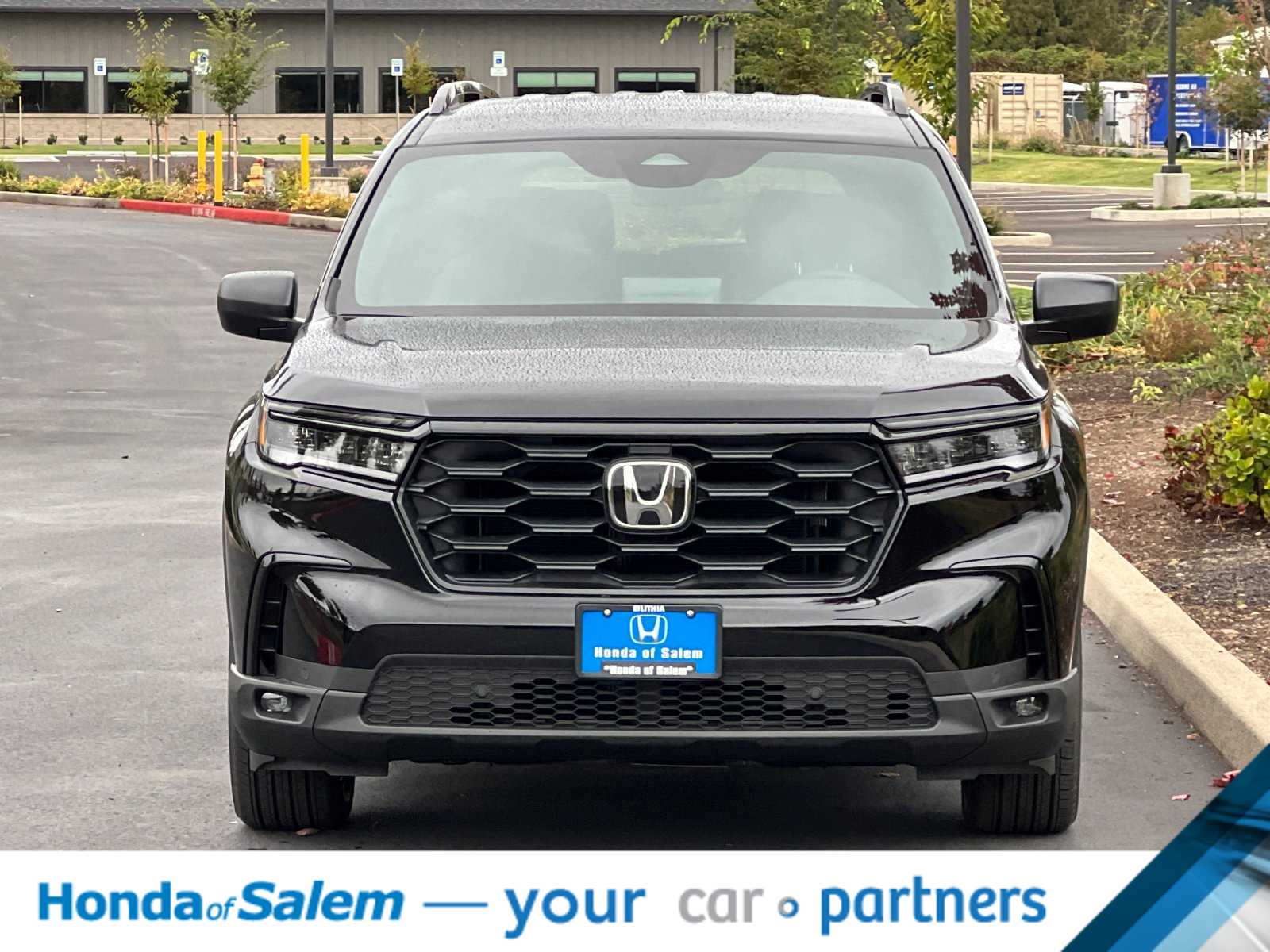 Thumbnail: 2025 Honda Pilot - 10