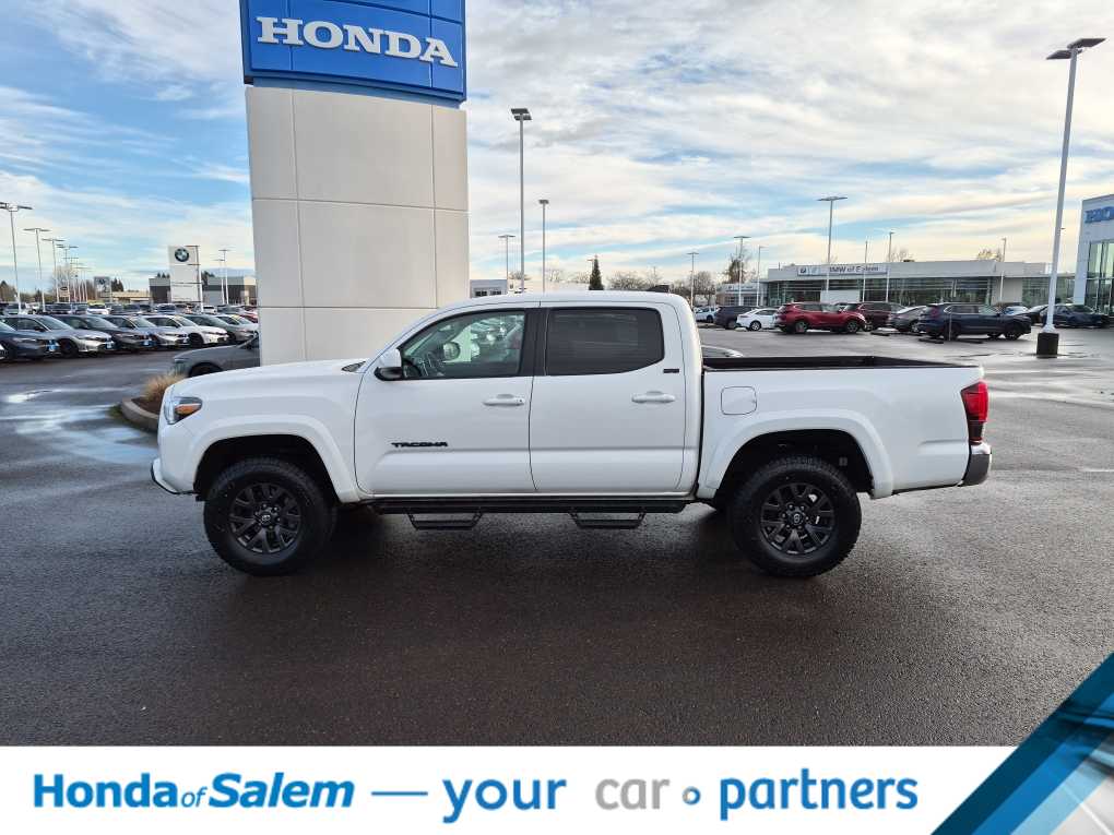 Thumbnail: 2023 Toyota Tacoma - 3