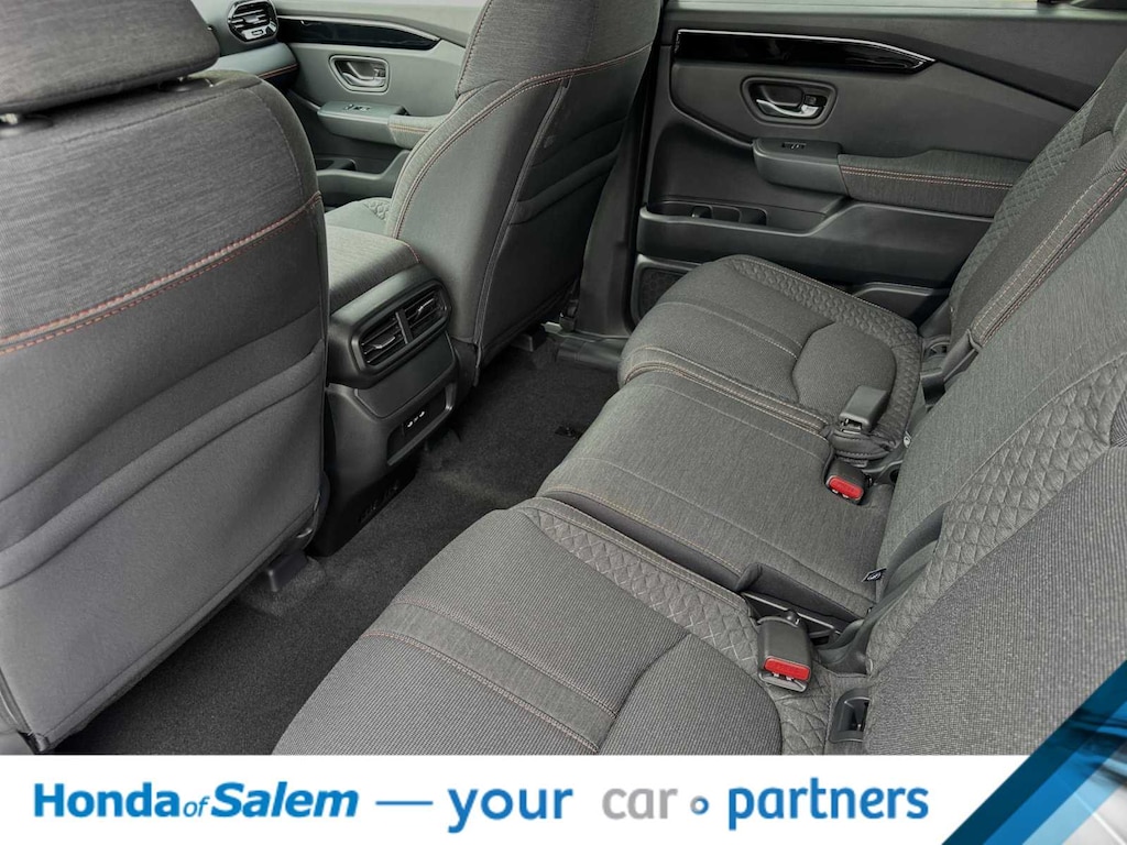 New 2025 Honda Pilot Sport SUV