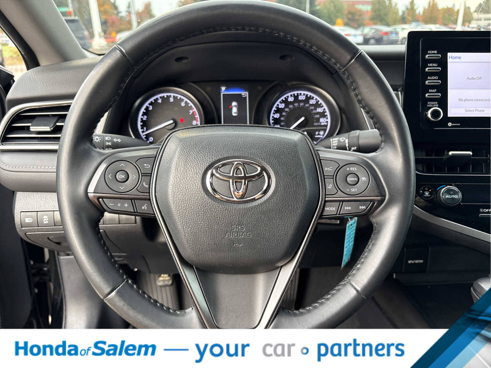 Thumbnail: 2023 Toyota Camry - 17