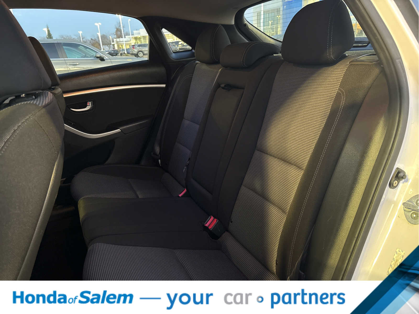 Thumbnail: 2014 Hyundai Elantra - 16