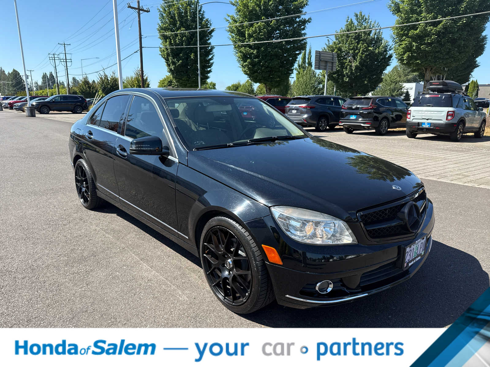 Thumbnail: 2011 Mercedes-Benz C-Class - 8