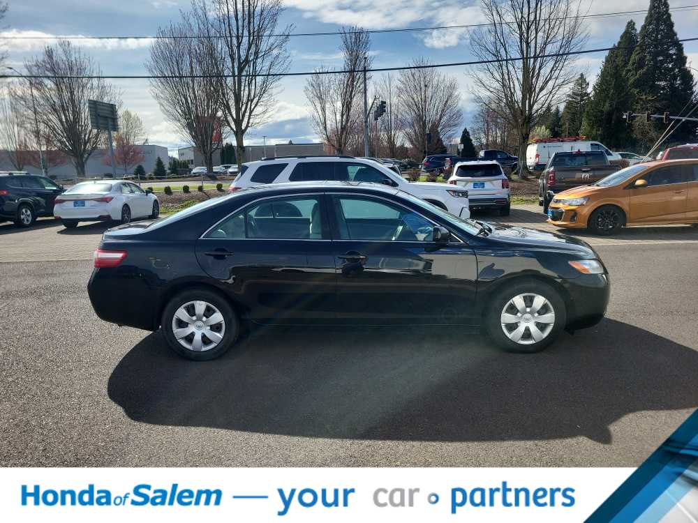 2008 Toyota Camry LE 23