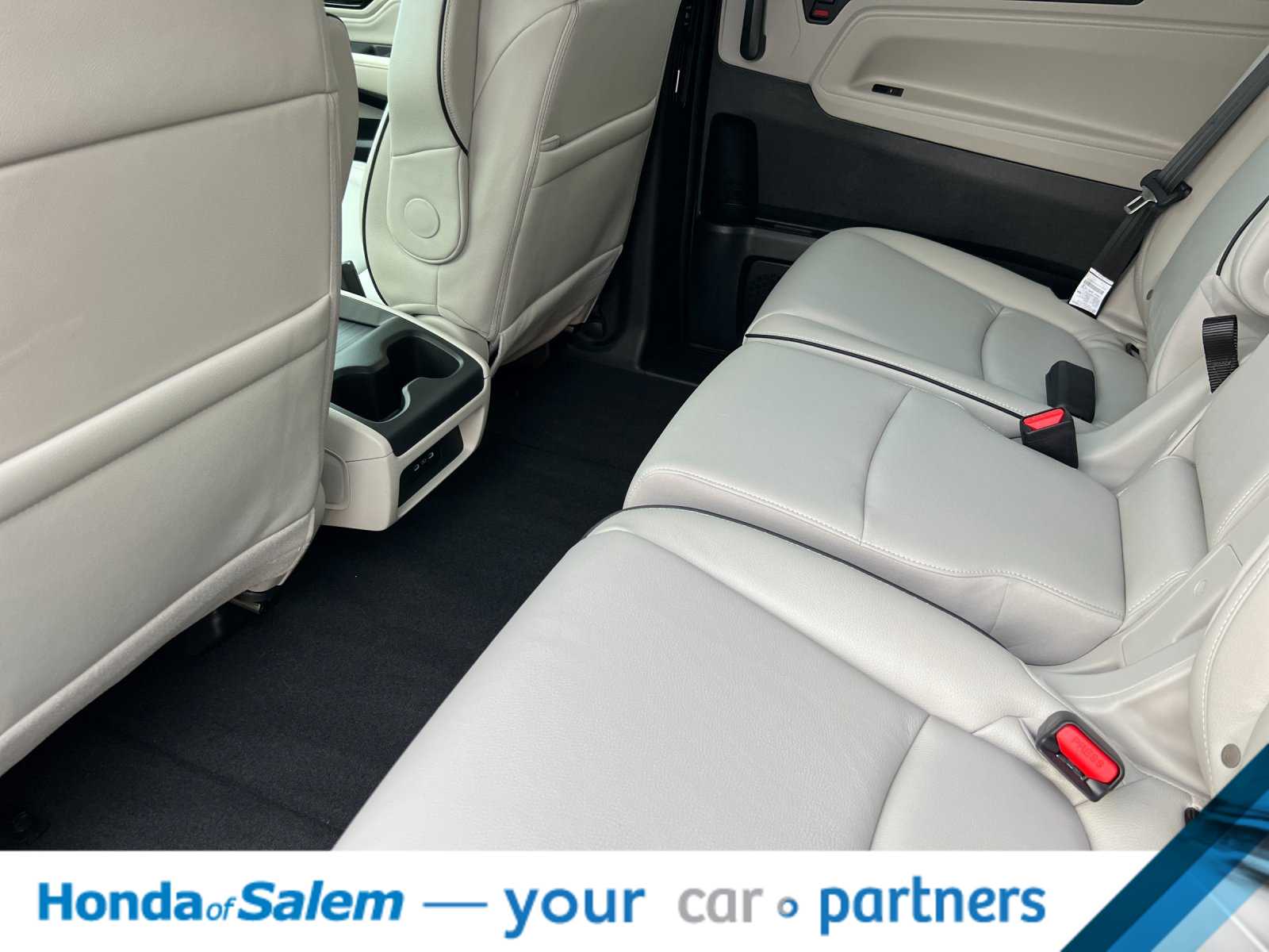 Thumbnail: 2026 Honda Odyssey - 5