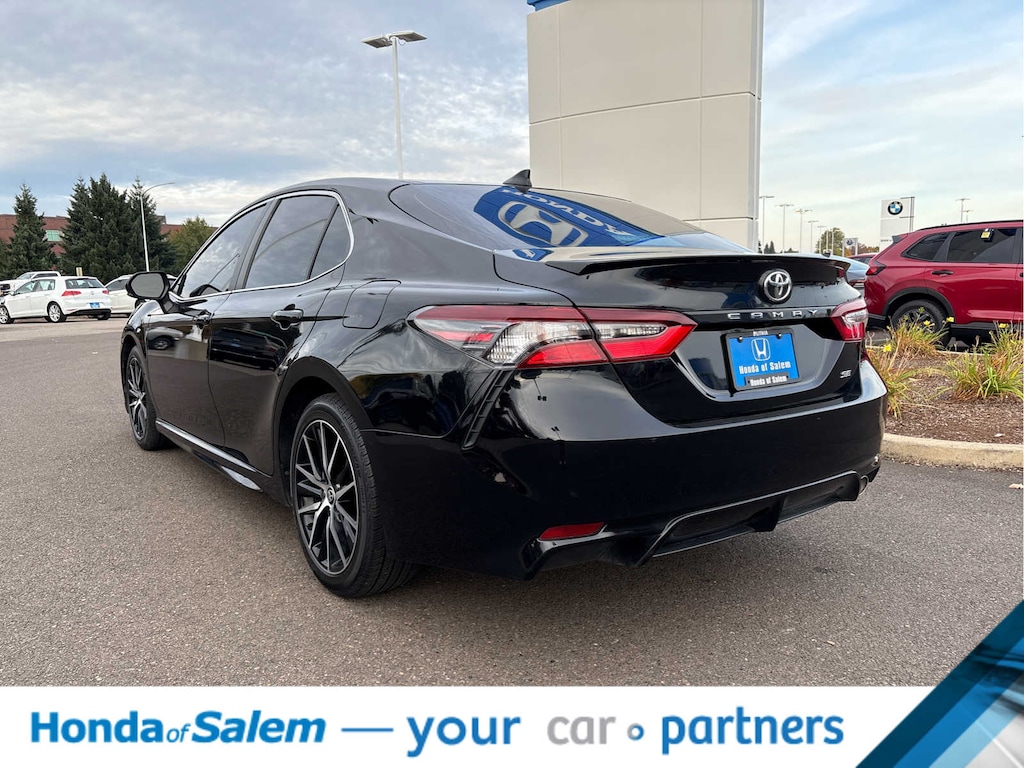 Used 2023 Toyota Camry SE Sedan