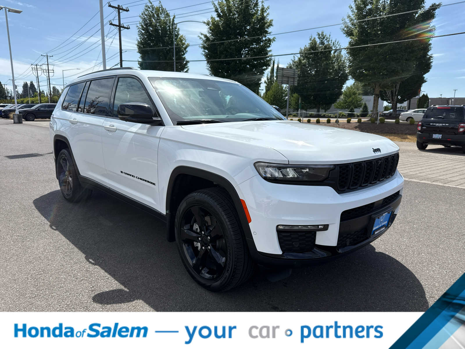 Thumbnail: 2024 Jeep Grand Cherokee L - 8
