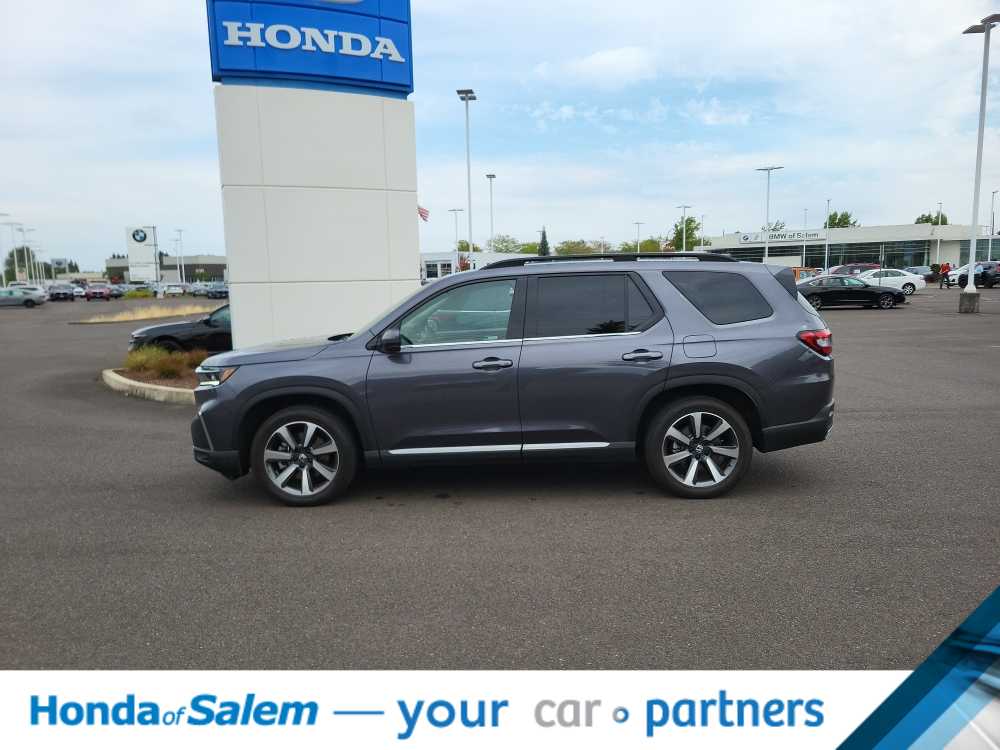 Thumbnail: 2023 Honda Pilot - 3