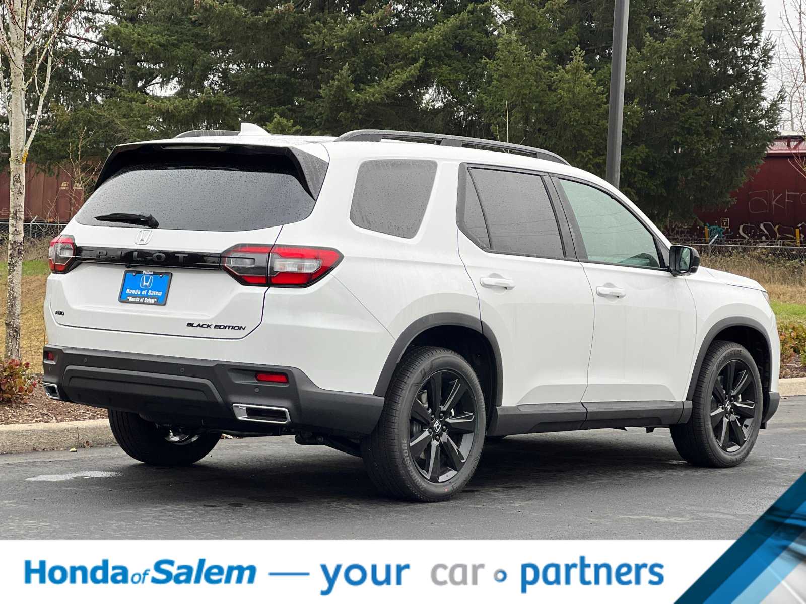 Thumbnail: 2025 Honda Pilot - 2