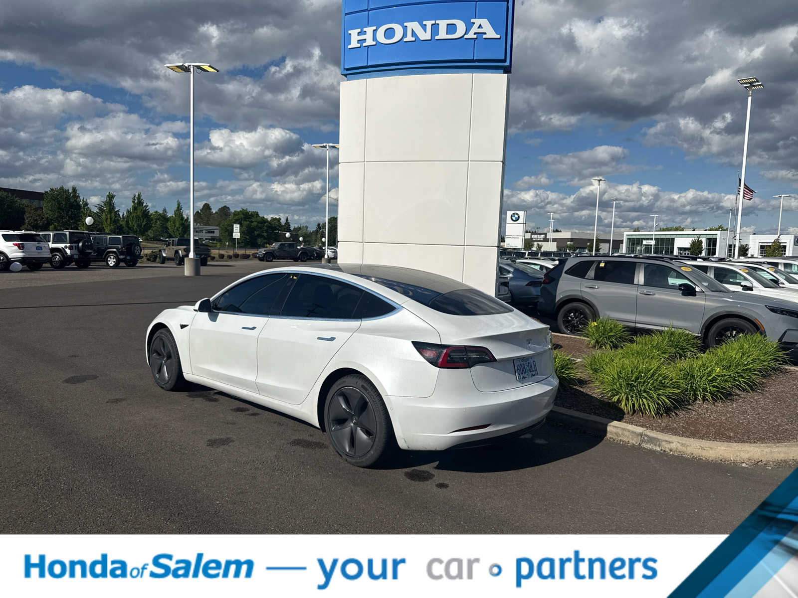 Thumbnail: 2020 Tesla Model 3 - 4